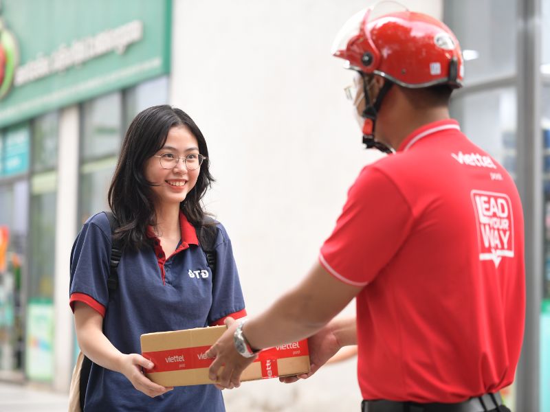 Nhân viên giao hàng cần có kỹ năng giao tiếp tốt